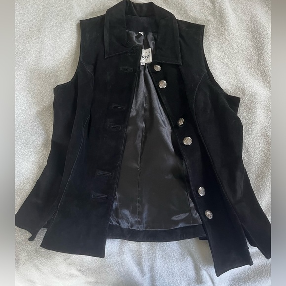 Women’s Vest - Picture 1 of 3